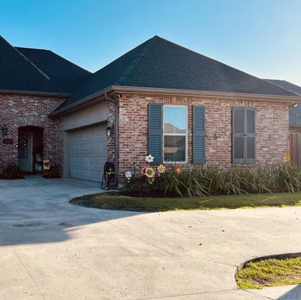Buy this 3 bed house on 419 Shoal Drive in Houma, LA 70360