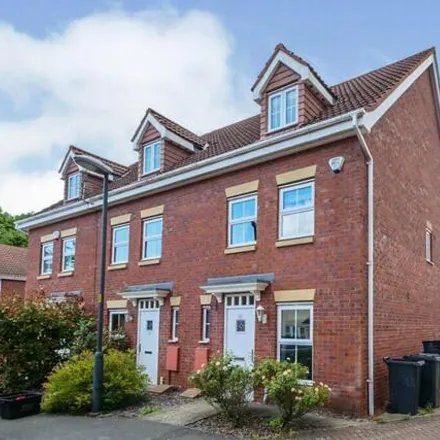 Rent this 3 bed townhouse on Princess Drive in York, YO26 5SX