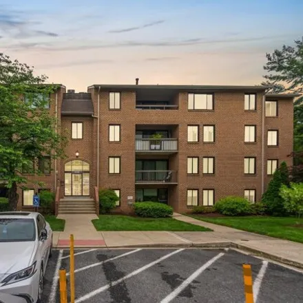 Buy this 2 bed condo on Commonwealth Drive in North Bethesda, MD 20852