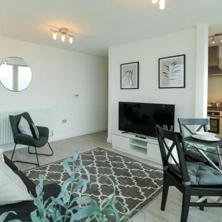 Rent this 1 bed room on Manhattan House in 401 Witan Gate, Milton Keynes