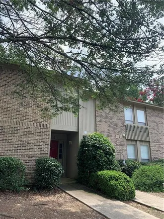 Buy this 2 bed condo on 1065 Stonegate Drive in Stonegate, Auburn