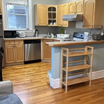 Rent this 2 bed apartment on 5 in 7 Waldo Avenue, Somerville