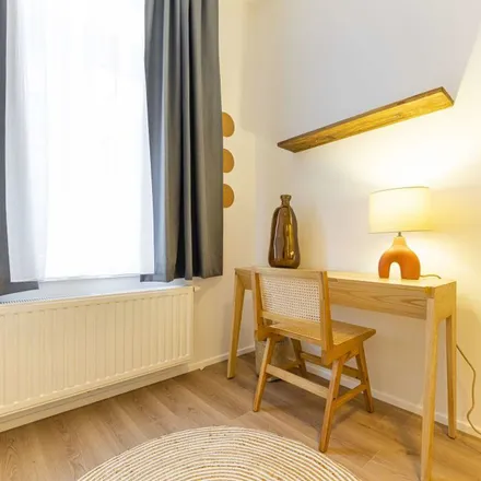 Rent this 1 bed apartment on Rue Égide Walschaerts - Égide Walschaertsstraat 29 in 1060 Saint-Gilles - Sint-Gillis, Belgium