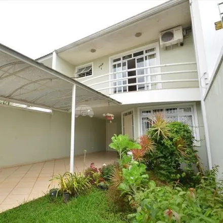 Buy this 3 bed house on Rua Humberto Geronasso 754 in Barreirinha, Curitiba - PR