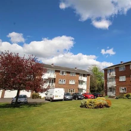 Rent this 2 bed apartment on Lower Edgeborough Road in Guildford, GU1 2EU