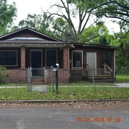 Buy this 4 bed house on 1080 West 17th Street in Jacksonville, FL 32209