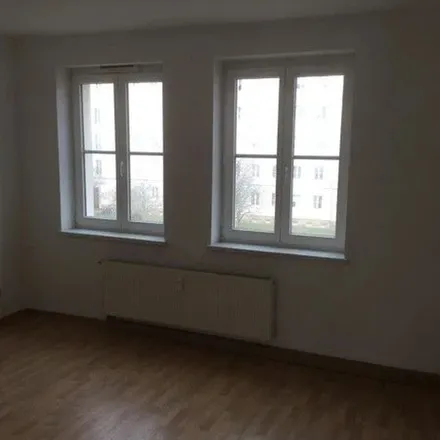 Rent this 3 bed apartment on Nürnberger Straße 14 in 01187 Dresden, Germany