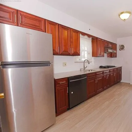 Image 2 - 935 Inwood Terrace, Fort Lee, NJ 07024, USA - House for rent