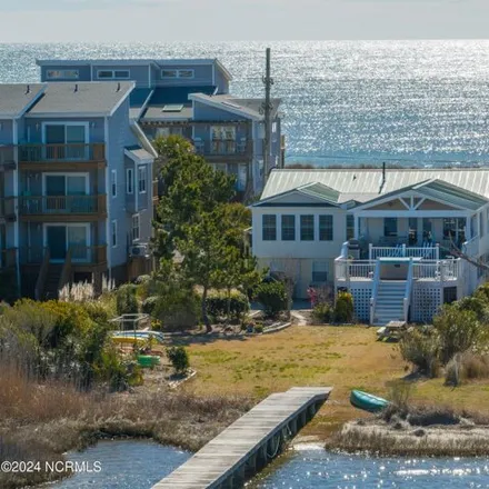 Image 2 - 1764 New River Inlet Road, North Topsail Beach, NC 28460, USA - House for sale