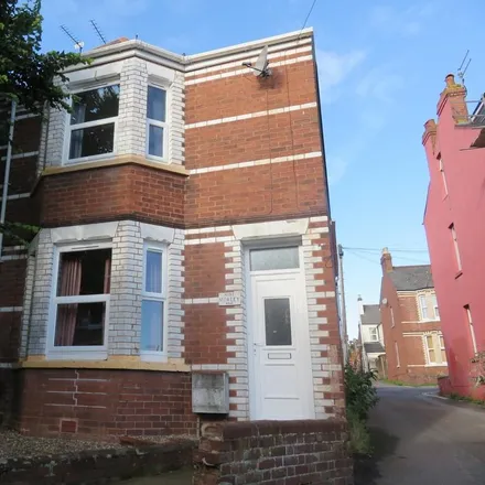 Rent this 5 bed townhouse on 14 Morley Road in Exeter, EX4 7BD