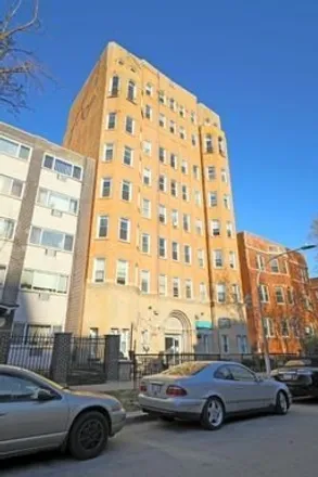 Rent this studio apartment on 5854-5860 North Kenmore Avenue in Chicago, IL 60660