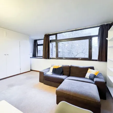 Image 6 - Golden Lane, Barbican, London, EC2Y 8NQ, United Kingdom - Apartment for rent