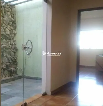 Rent this 4 bed apartment on Rua General Câmara in Tabajaras, Uberlândia - MG