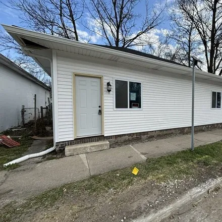 Buy this studio house on 4328 East Michigan Street in Indianapolis, IN 46201