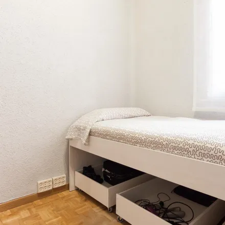 Image 2 - Calle de Vallehermoso, 59, 28015 Madrid, Spain - Room for rent