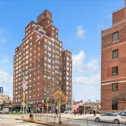 Image 7 - Lane Towers, Queens Boulevard, New York, NY 11375, USA - Apartment for sale