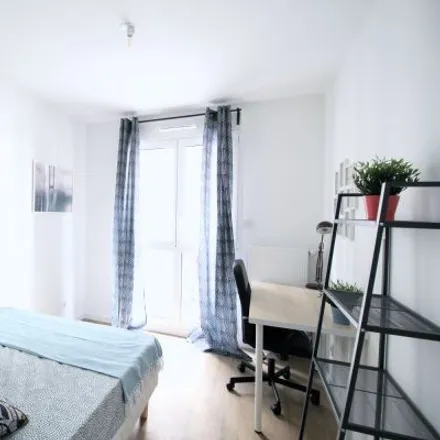 Rent this 1 bed room on 2 Rue Mozart in 92110 Clichy, France