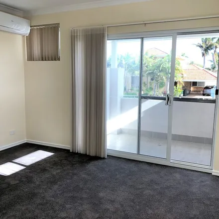 Image 3 - Teaguer Street, Wilson WA 6102, Australia - Apartment for rent