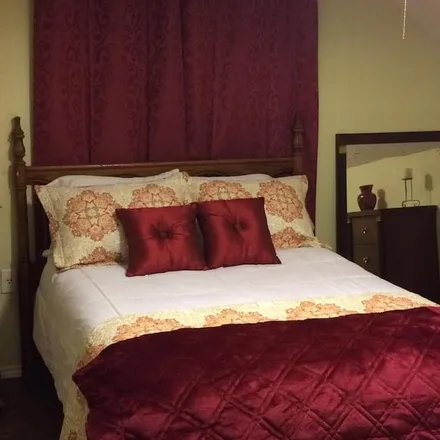 Rent this 1 bed house on San Antonio
