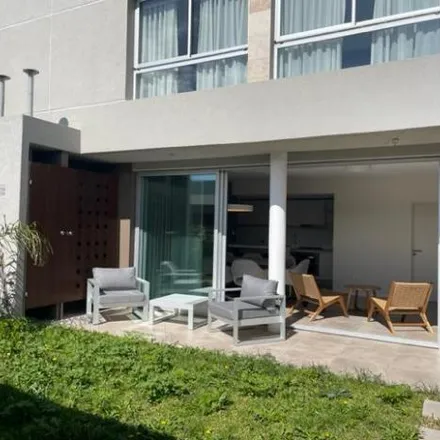 Buy this 2 bed house on Calle 137 in Partido de Berazategui, 1885 Hudson