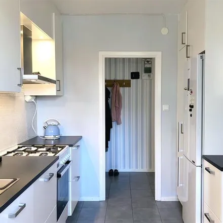 Rent this 2 bed apartment on Tuanthong thaimassage in Skärlingebacken, 124 34 Stockholm