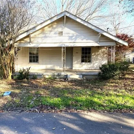 Buy this 2 bed house on 490 Carter Avenue in Mulberry, Crawford County