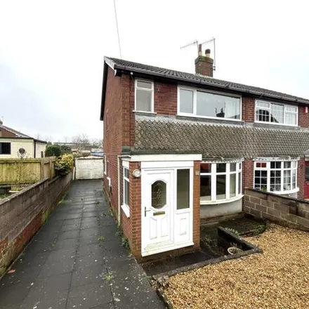 Buy this 3 bed duplex on Orgreaves Close in Newcastle-under-Lyme, ST5 8LR