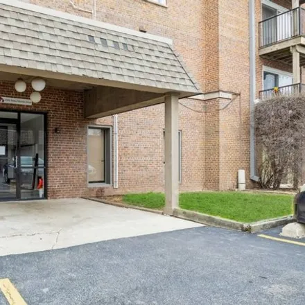 Rent this 1 bed condo on 4505 Beau Monde Drive in Lisle, IL 60532