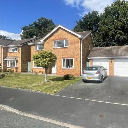 Buy this 4 bed house on Hafod Close in Oswestry, SY11 1UT