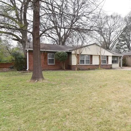 Buy this 4 bed house on 1327 Woodston Road in Memphis, TN 38117