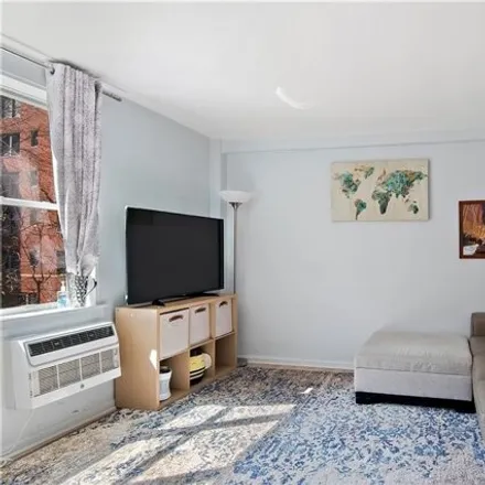 Image 4 - 25 Franklin Avenue, City of White Plains, NY 10601, USA - Apartment for sale