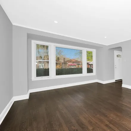 Image 4 - 12231 South Wentworth Avenue, Chicago, IL 60628, USA - House for sale