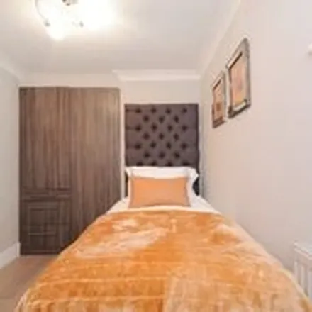 Rent this 3 bed apartment on 28 Perrin's Walk in London, NW3 6TH