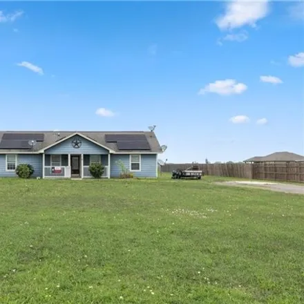 Image 3 - 358 East Soyars Street, Orange Grove, Jim Wells County, TX 78372, USA - House for sale