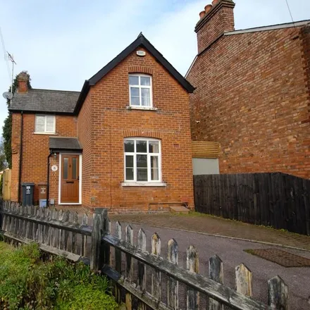 Rent this 4 bed house on Walkern Road in Stevenage, SG1 3QX
