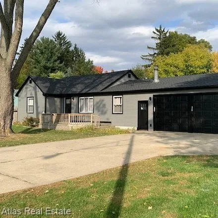 Rent this 2 bed house on 5110 Frankwill Avenue in Oakland County, MI 48346
