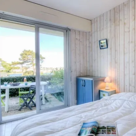 Rent this 1 bed apartment on 35800 Dinard