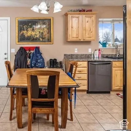 Image 9 - Premier Cabinets, Castle View Manor, Smithfield, UT 84335, USA - House for sale