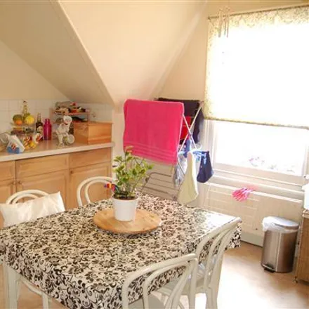 Image 4 - 84 Worple Road, London, SW19 4HZ, United Kingdom - Apartment for rent