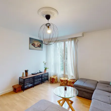 Rent this 3 bed apartment on 152 Avenue Émile Cossonneau in 77420 Noisy-le-Grand, France