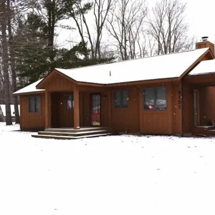 Image 5 - 4149 Weasel Trail, Lost Lake Woods, Alcona Township, MI 48742, USA - House for sale