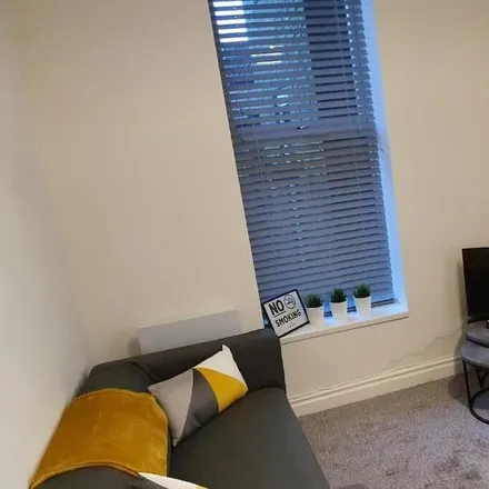 Image 1 - Darlington, DL3 7RG, United Kingdom - Apartment for rent
