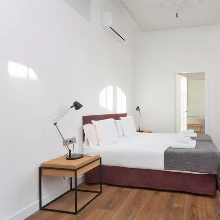 Rent this 2 bed apartment on Carrer de Ticià in 46, 48