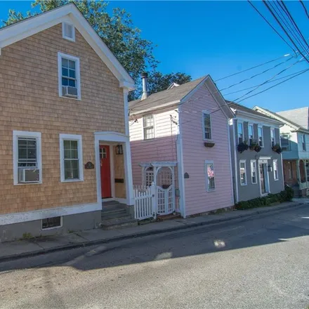 Rent this 3 bed house on 35 Pope Street in Newport, RI 02840