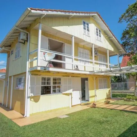 Image 1 - 32, Avenida Luiz Boiteux Piazza, Cachoeira do Bom Jesus, Florianópolis - SC, 88056-608, Brazil - House for rent