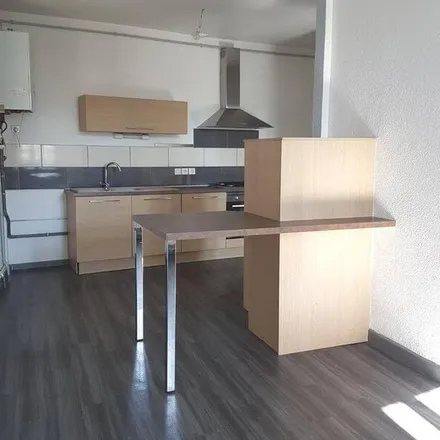 Rent this 2 bed apartment on 4 Avenue de Verdun in 26300 Bourg-de-Péage, France