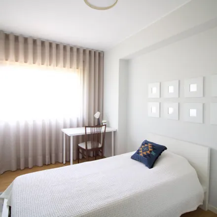 Rent this 3 bed room on Rua de Santo António de Contumil in 4350-191 Porto, Portugal