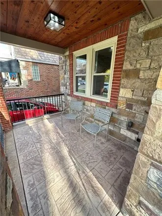 Image 3 - Walnut on the Park, 5326 Pocusset Street, Pittsburgh, PA 15217, USA - House for sale