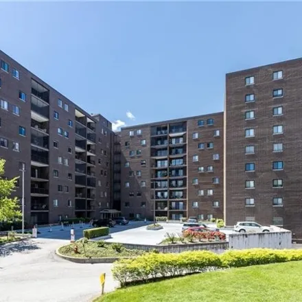 Buy this 3 bed condo on 5637 Hobart Street in Pittsburgh, PA 15217
