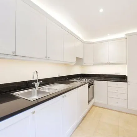 Image 3 - 4 The Boltons, London, SW10 9TB, United Kingdom - Apartment for rent